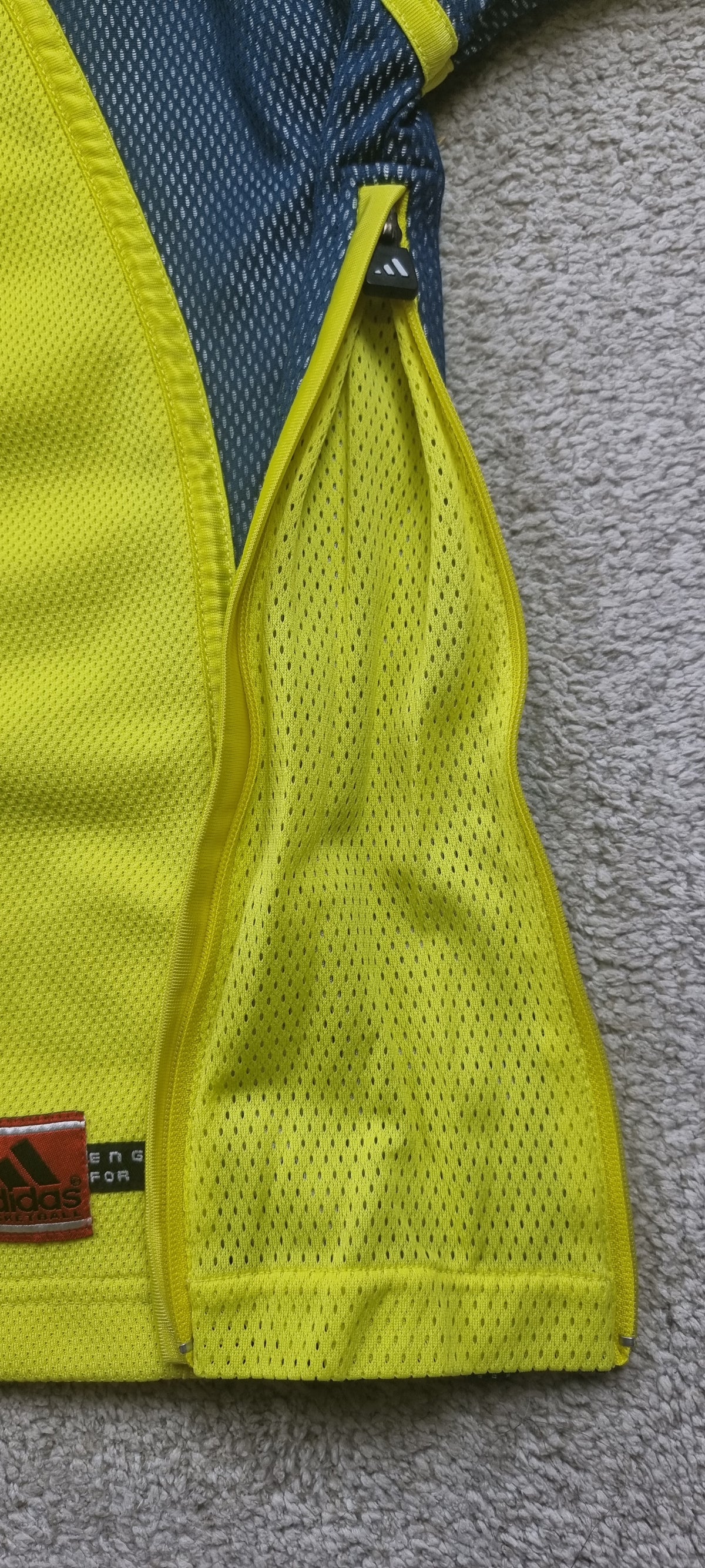 Adidas Basketball Sudadera Técnica Amarilla Vintage talla L
