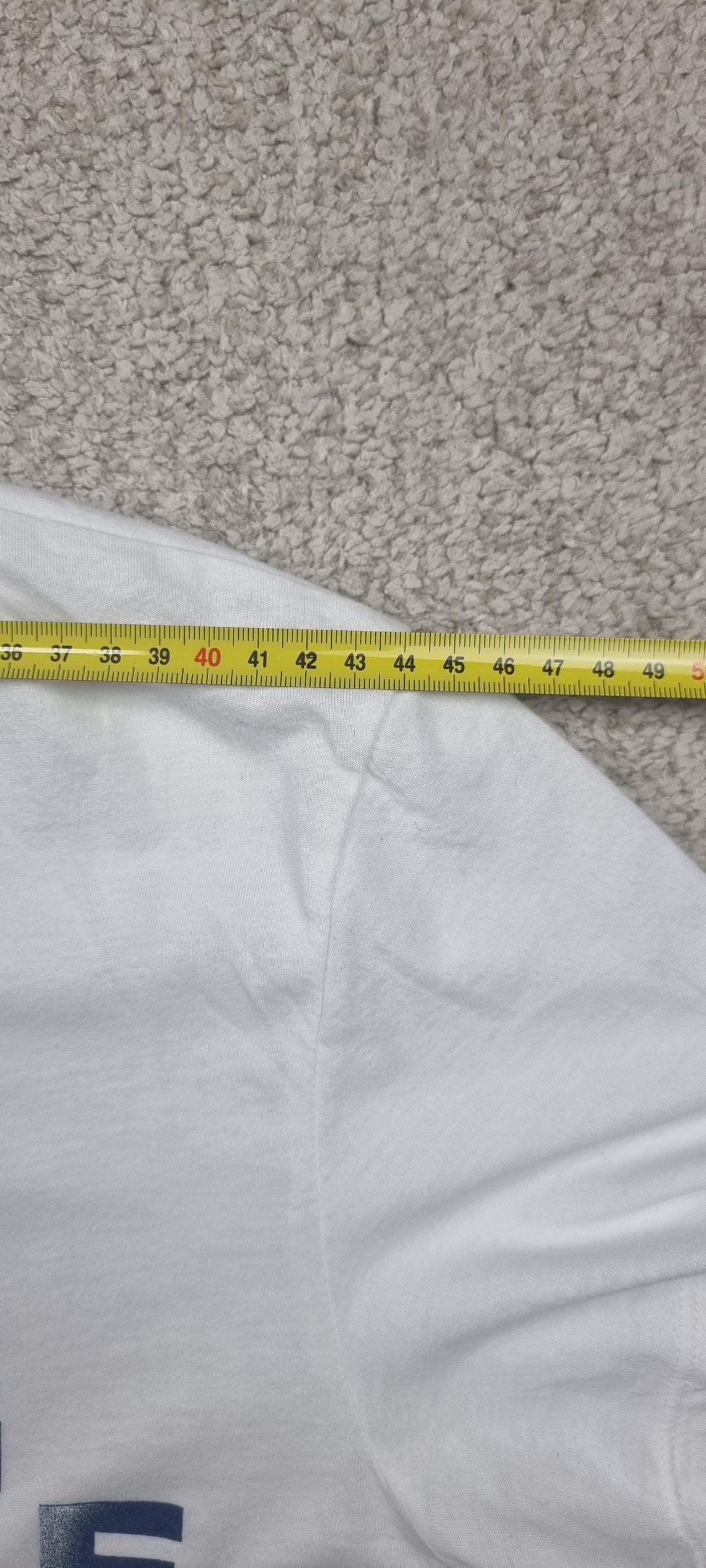 Camiseta Armani Exchange A|X blanca estampado gráfico – Talla L