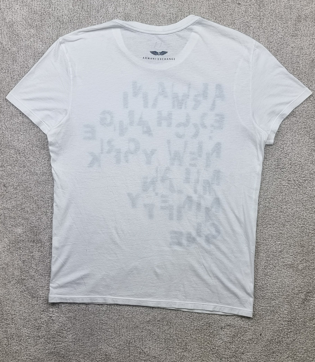 Camiseta Armani Exchange A|X blanca estampado gráfico – Talla L