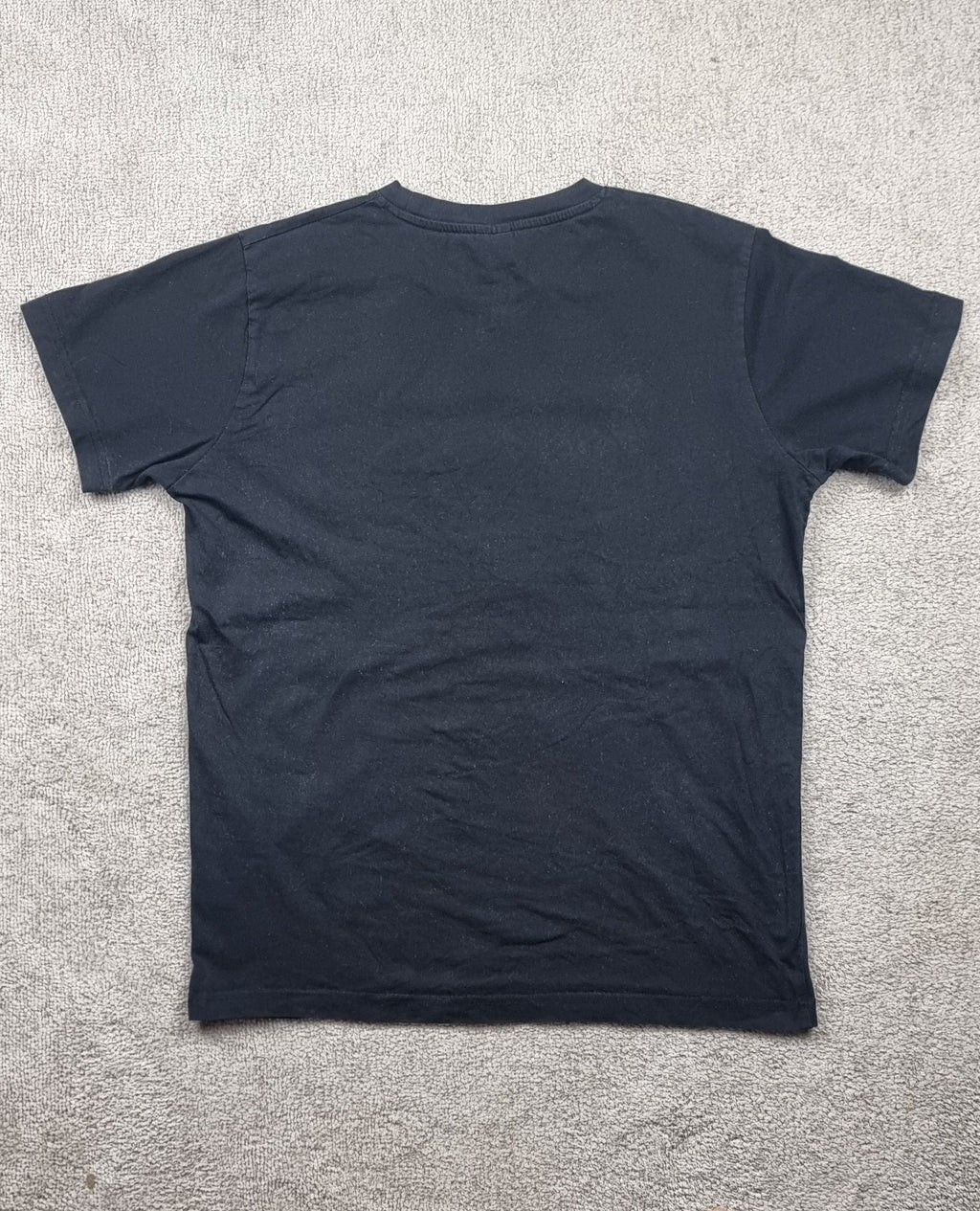 Camiseta BOSS Hugo Boss negra gráfico 3D rojo – Talla aprox. M