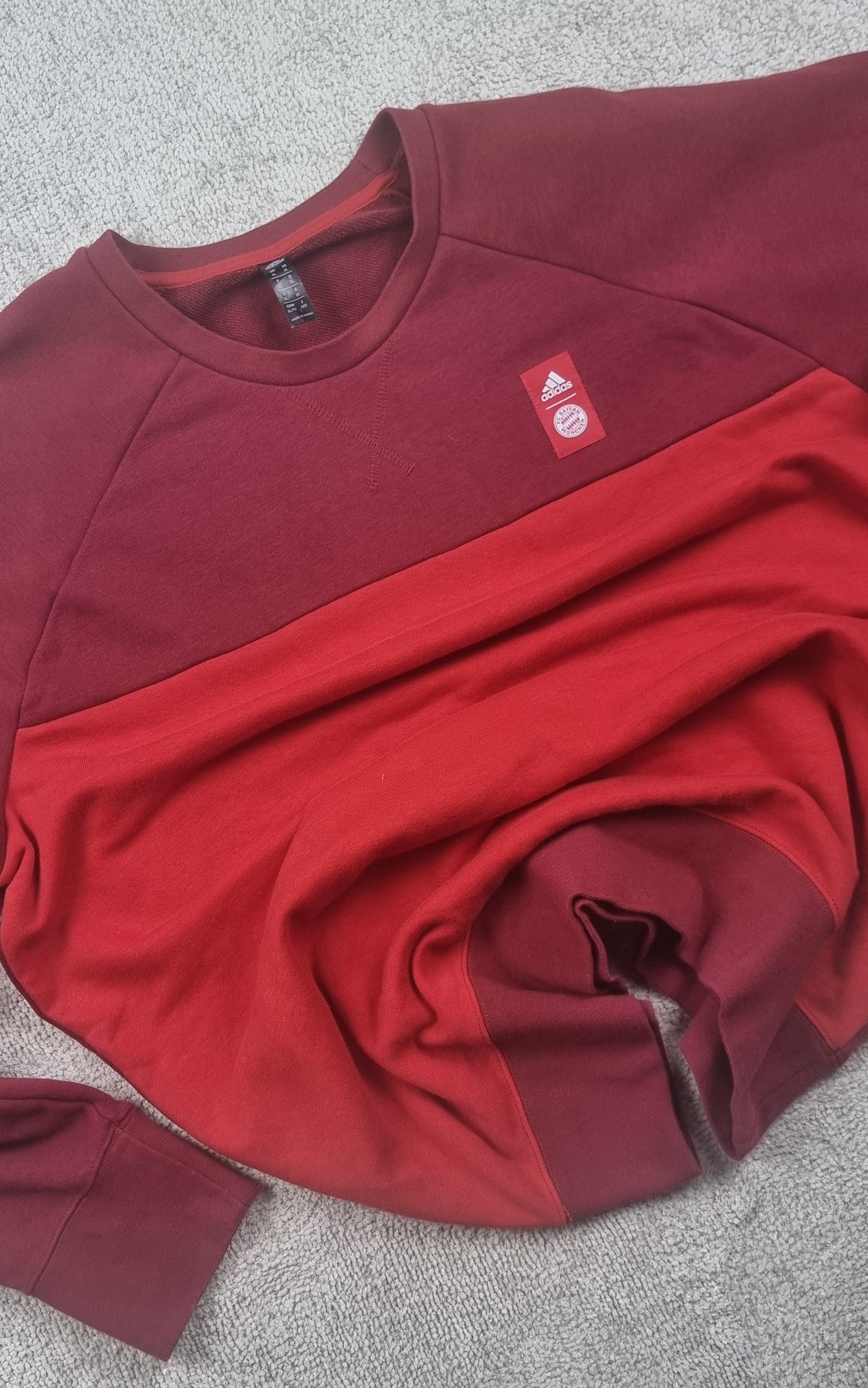 Sudadera Adidas FC Bayern München bicolor roja – Talla XL