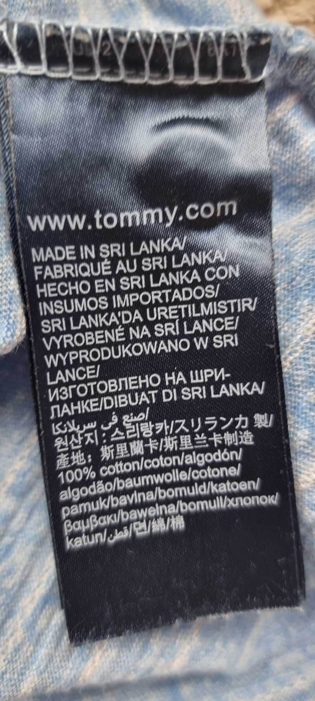 Polo Tommy Jeans azul jaspeado de rayas – Talla L