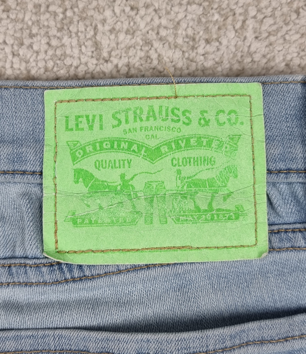 Jeans Levi’s 311 Shaping Skinny azul claro W31 L30