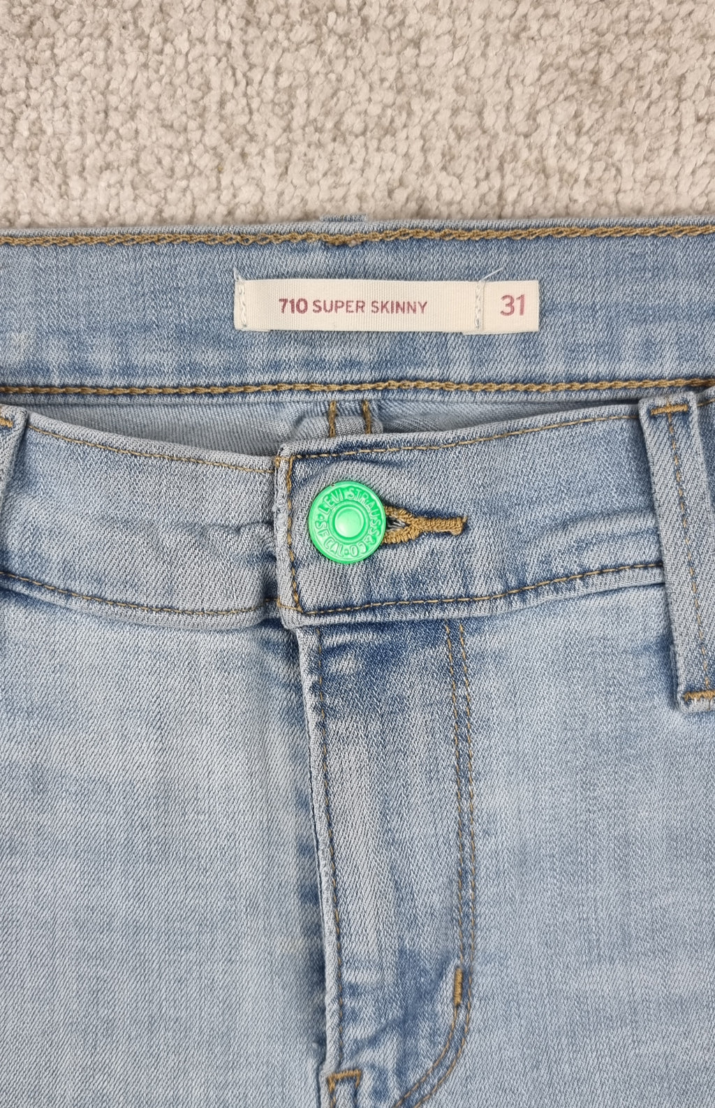 Jeans Levi’s 311 Shaping Skinny azul claro W31 L30