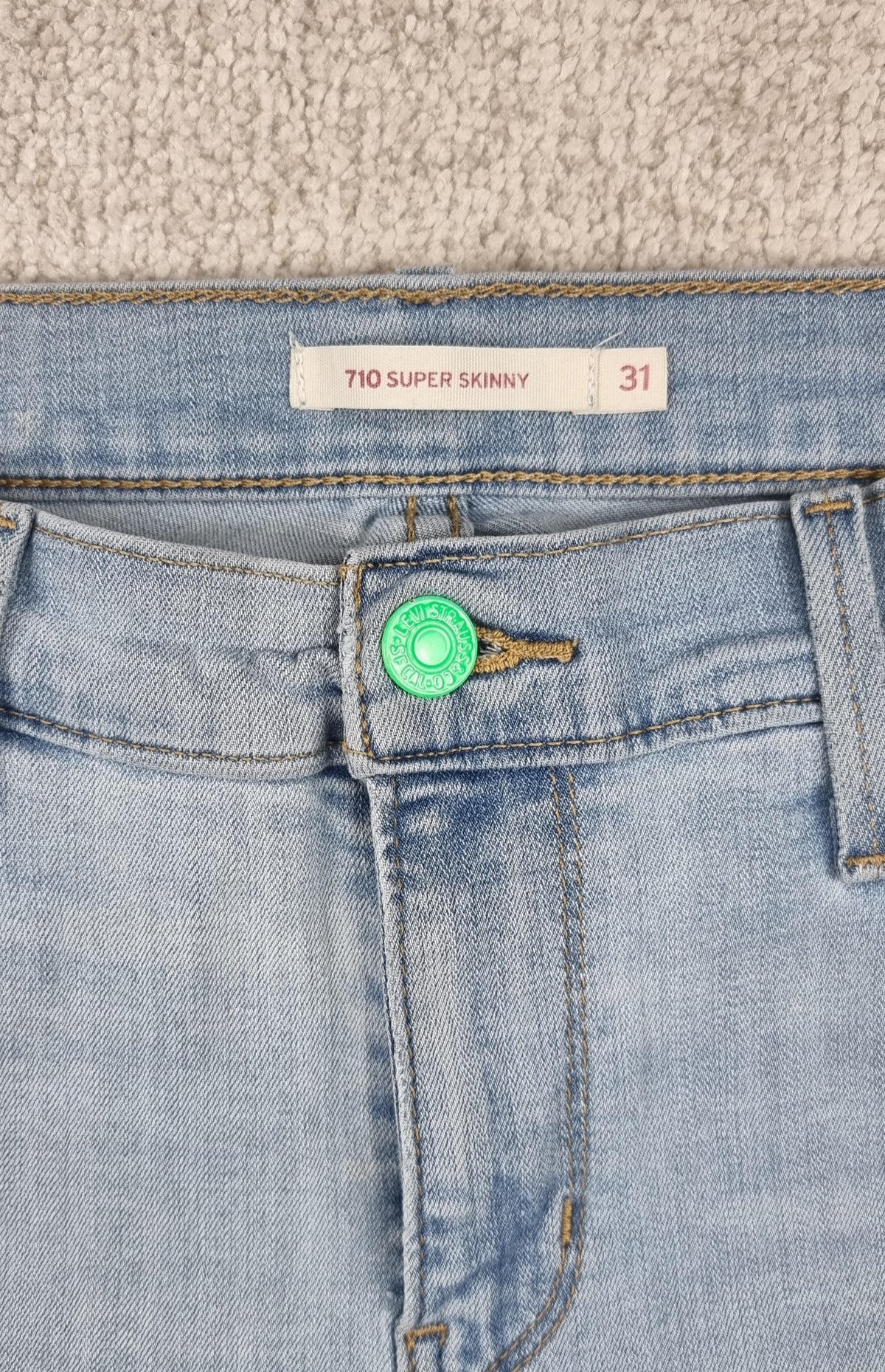 Jeans Levi’s 311 Shaping Skinny azul claro W31 L30