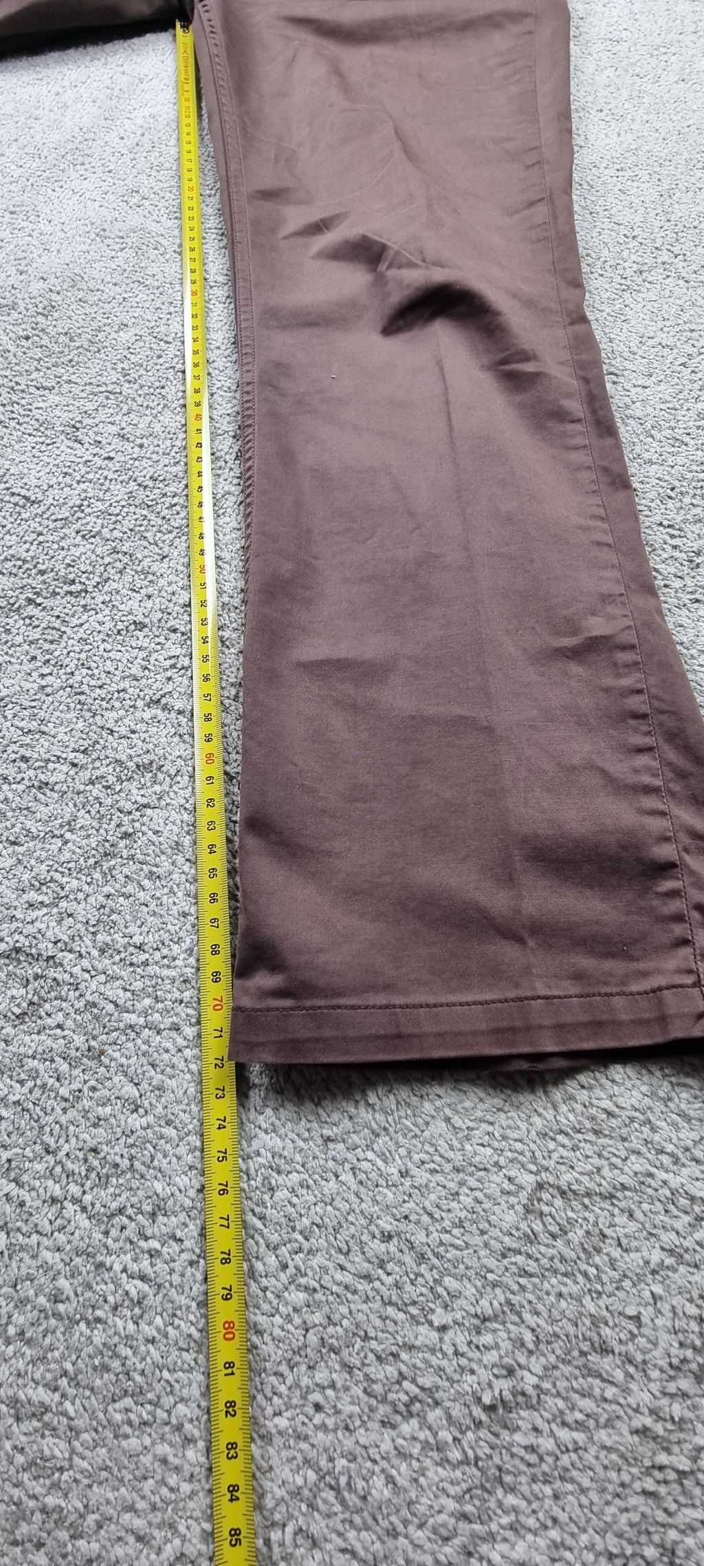 Pantalón Tommy Hilfiger Marrón Corte Recto – Talla XS