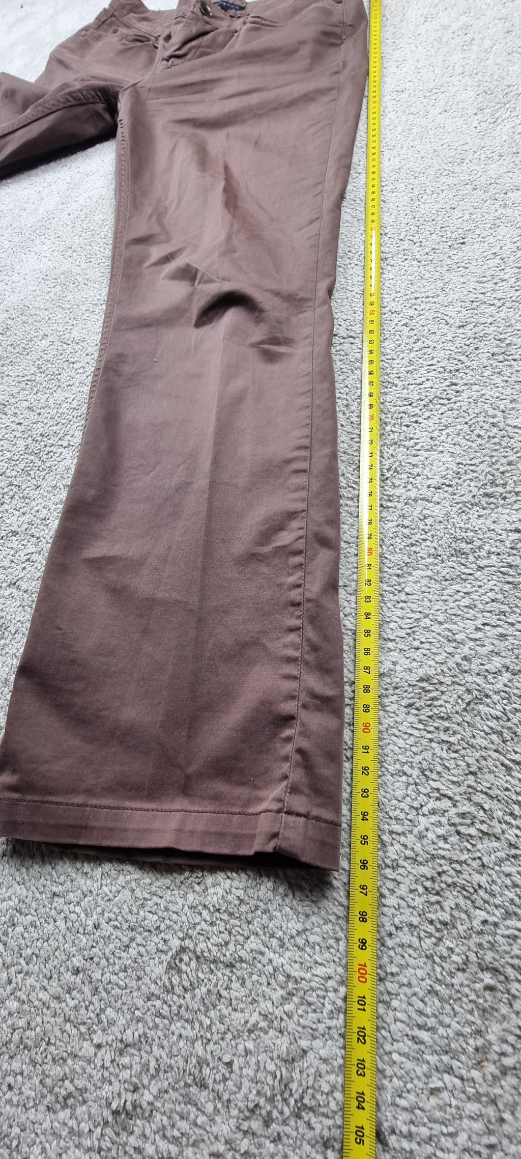 Pantalón Tommy Hilfiger Marrón Corte Recto – Talla XS