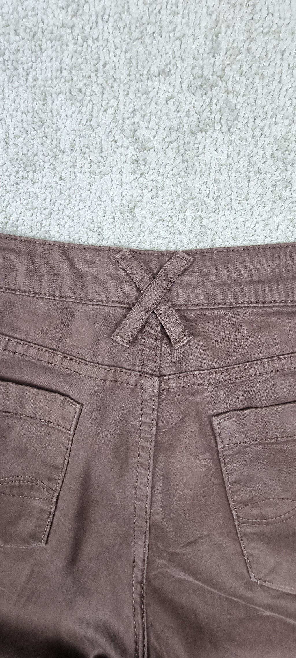Pantalón Tommy Hilfiger Marrón Corte Recto – Talla XS