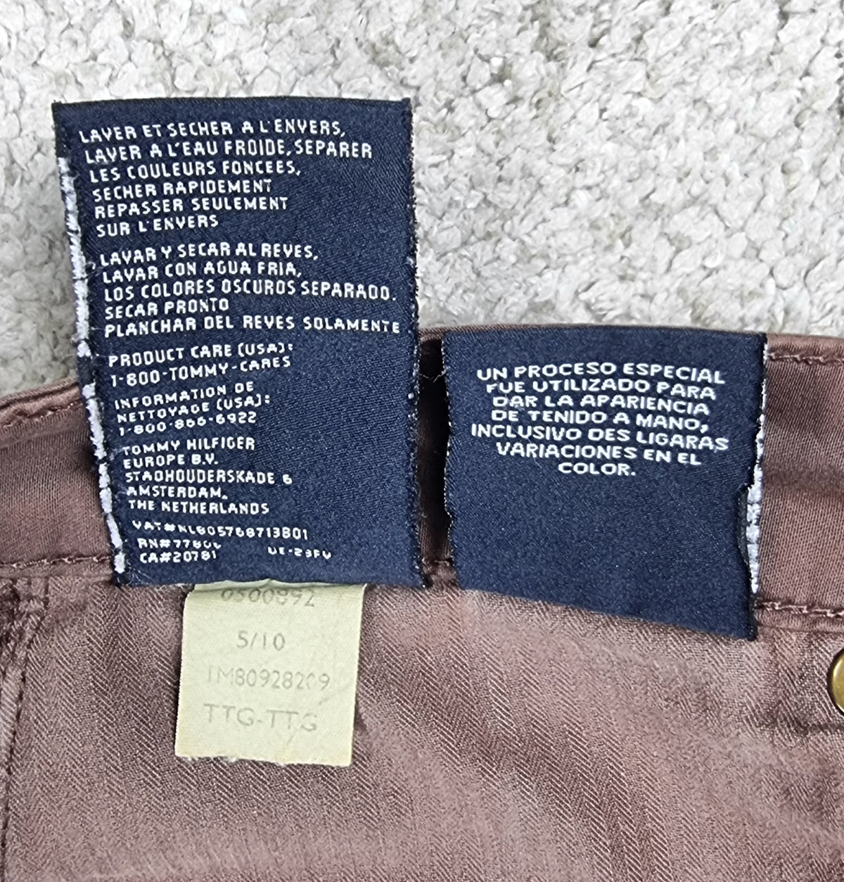 Pantalón Tommy Hilfiger Marrón Corte Recto – Talla XS