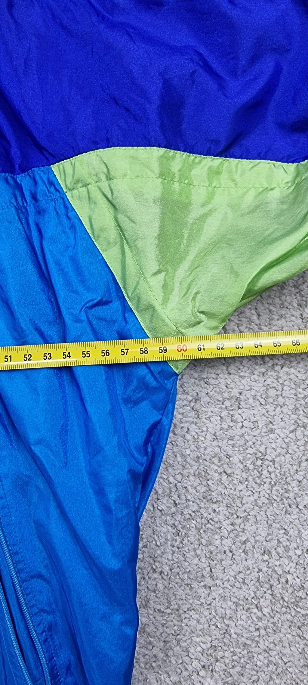Cortavientos Nike Vintage 90s Color Block Azul, Morado y Verde – Talla M