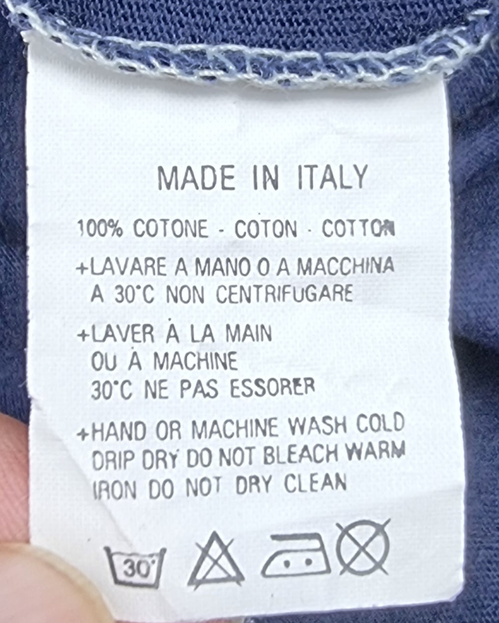 Camiseta Trussardi Sport Made in Italy Gris y Azul Marino con Escudo Bordado TALLA L