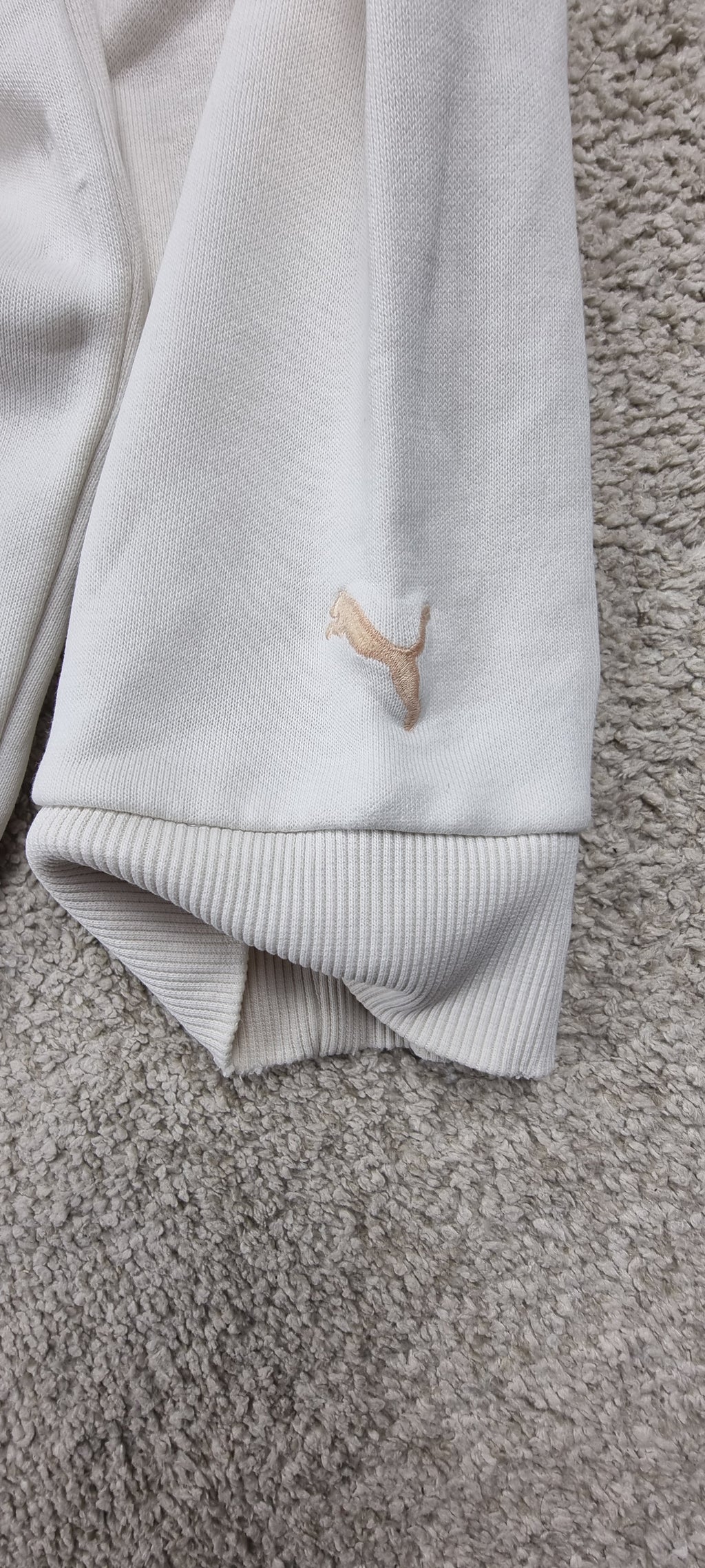 Sudadera Puma con Capucha Blanca Logo Bordado Beige – Talla XL