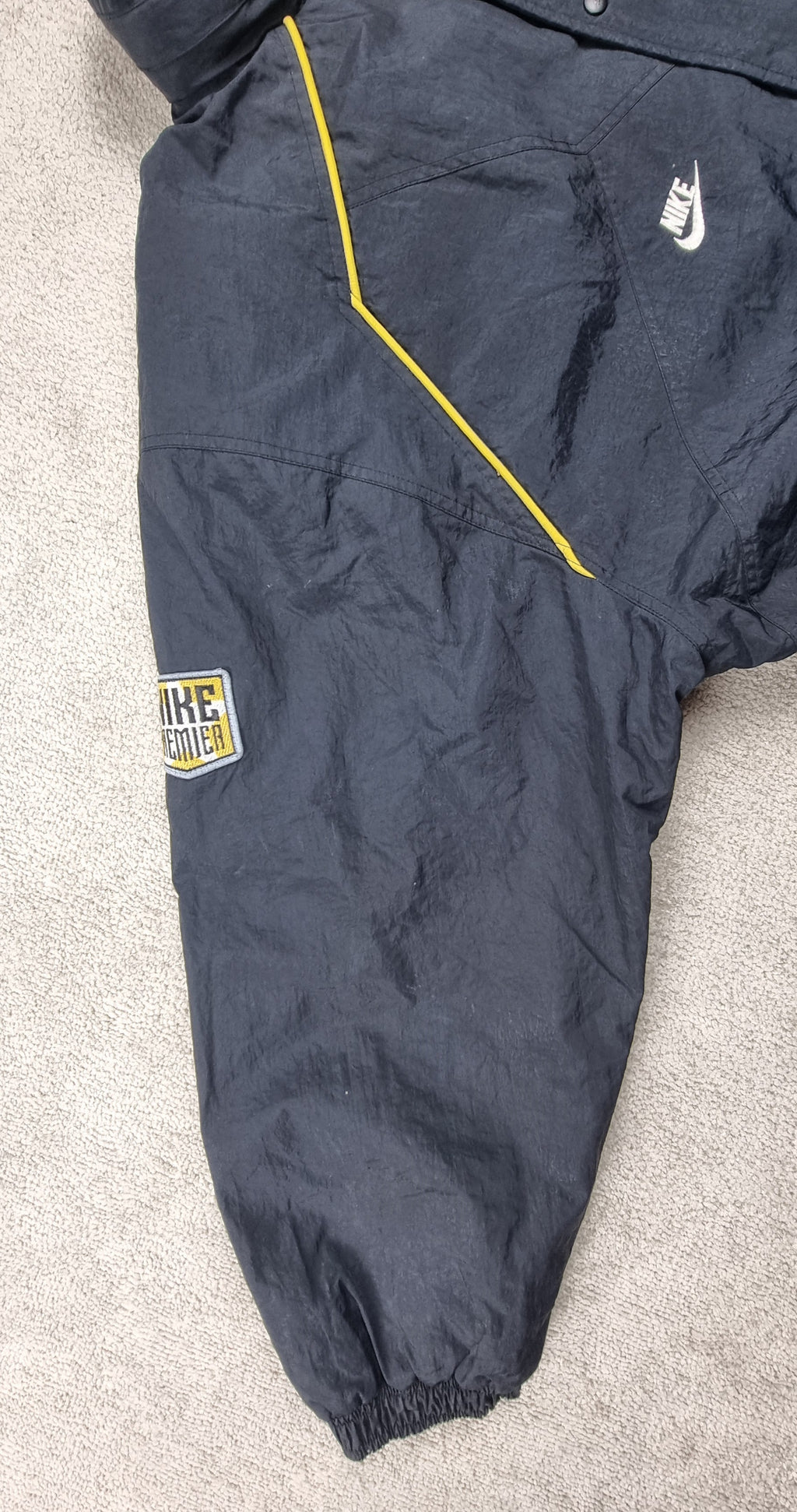Chaqueta Nike Premier Vintage Azul Marino con Detalles Amarillos XL
