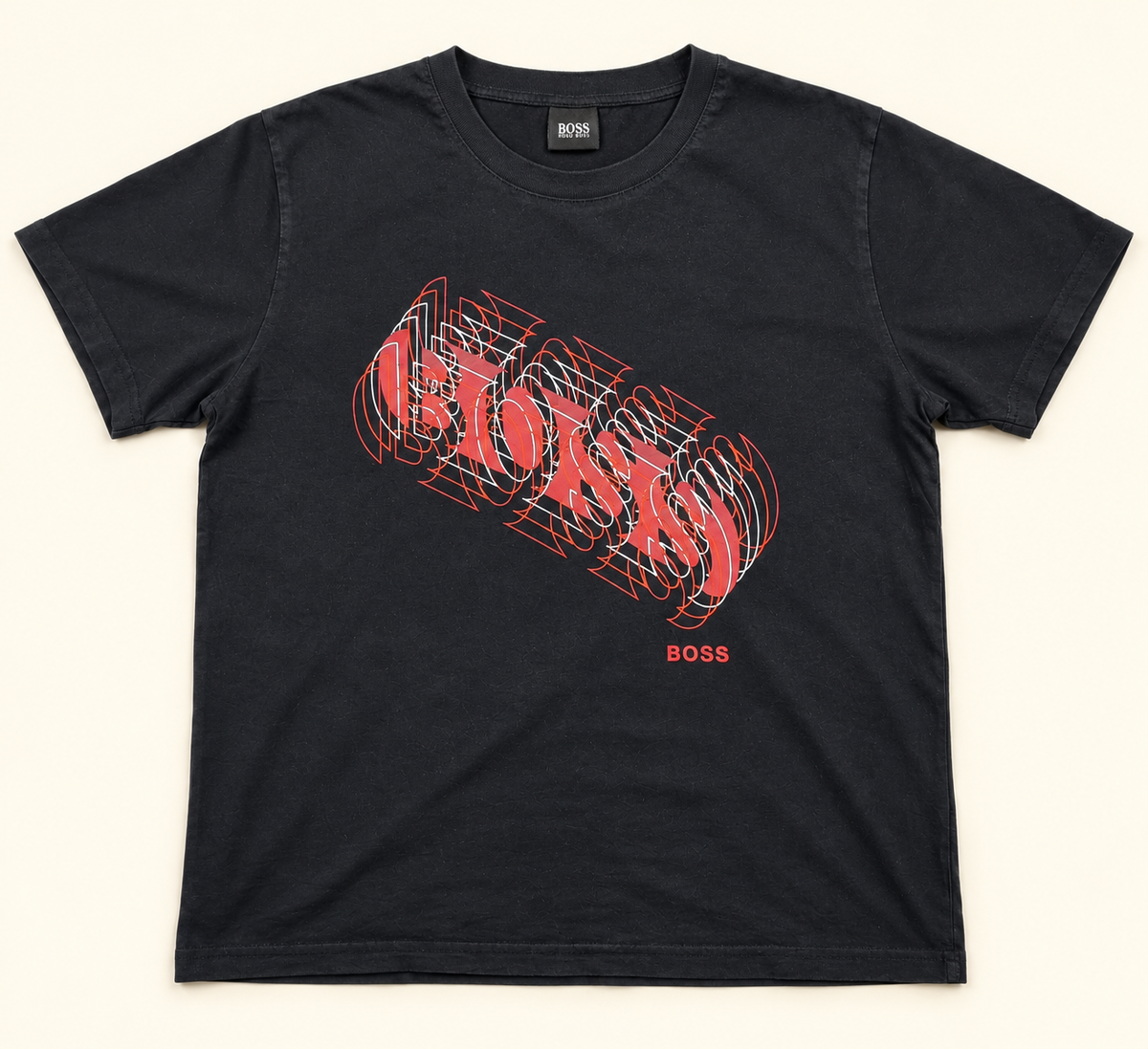 Camiseta BOSS Hugo Boss negra gráfico 3D rojo – Talla aprox. M